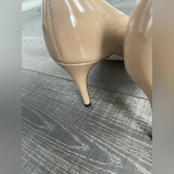 Cole Haan Nude Patent Leather Heels - Picture 5 of 10